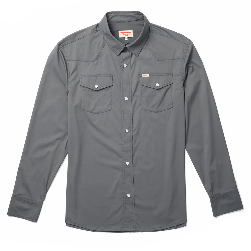 This long sleeve style offers easy movement with functional details and endless versatility.