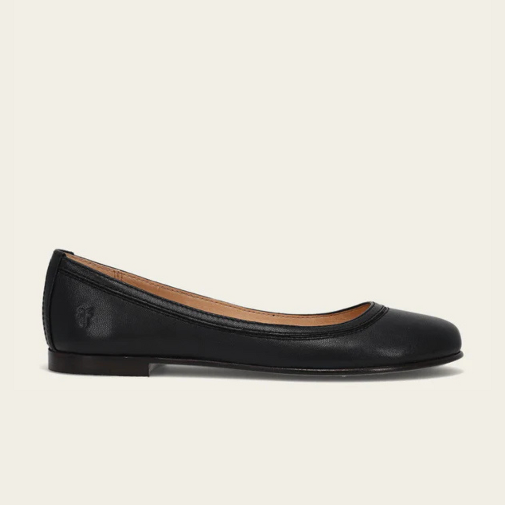 
                      
                        Shop the latest in women's fall footwear at Harbour Thread boutique! New arrivals include the FRYE Carson Ballet in Black. 
                      
                    
