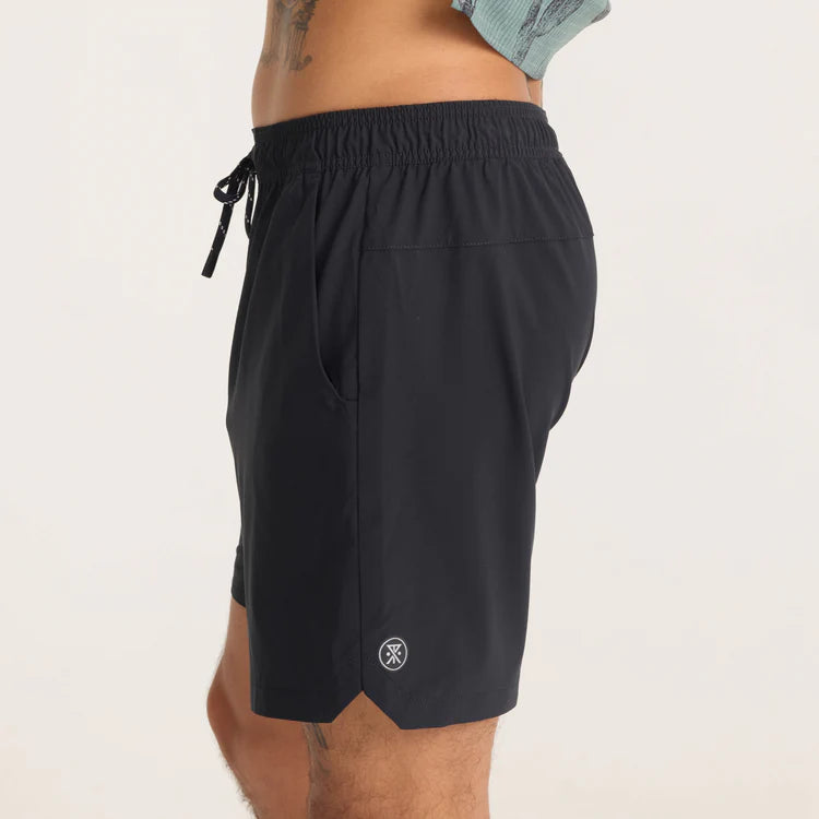 
                      
                        The Roark Serrano 7" Active Stretch Shorts offer a 7" Inseam and slight stretch for easy movement
                      
                    
