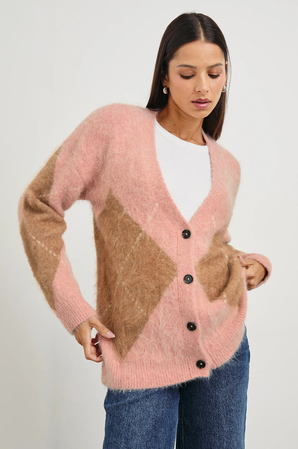 The Runi is a medium-weight mohair-blend cardigan from Rails with a relaxed fit and dropped shoulders. 