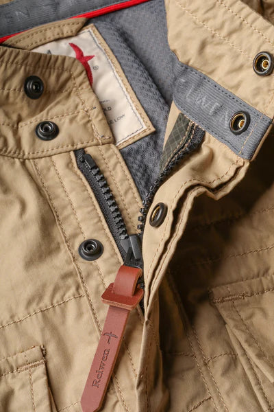 Design details on Relwen's Sailcloth Tanker in the color Khaki