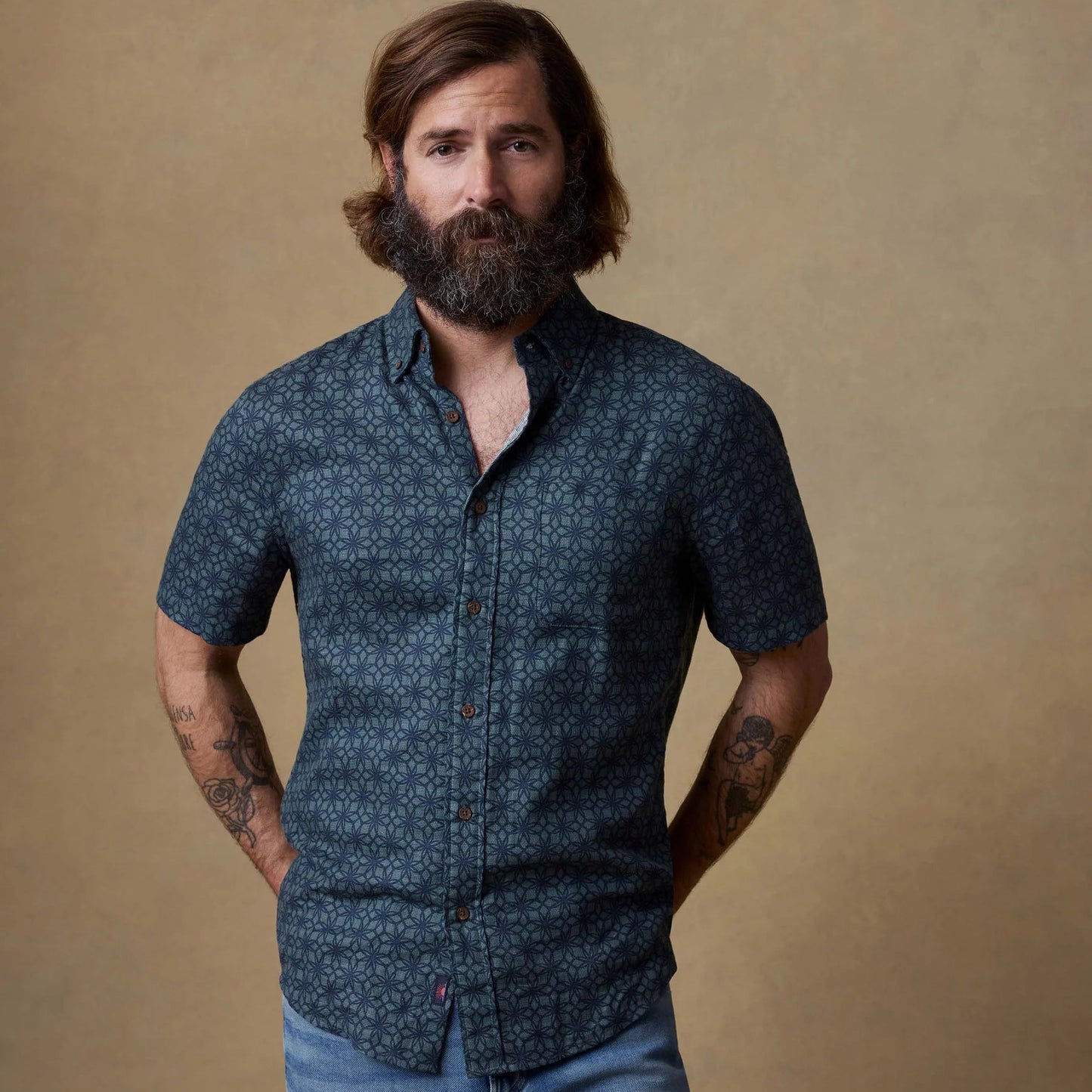 Faherty Short-Sleeve Breeze Shirt in Spruce Lotus Tile