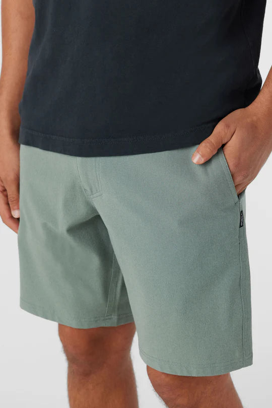 
                      
                        Front detail on the Olive Reserve Light Check 19" Hybrid Shorts by O’Neill
                      
                    