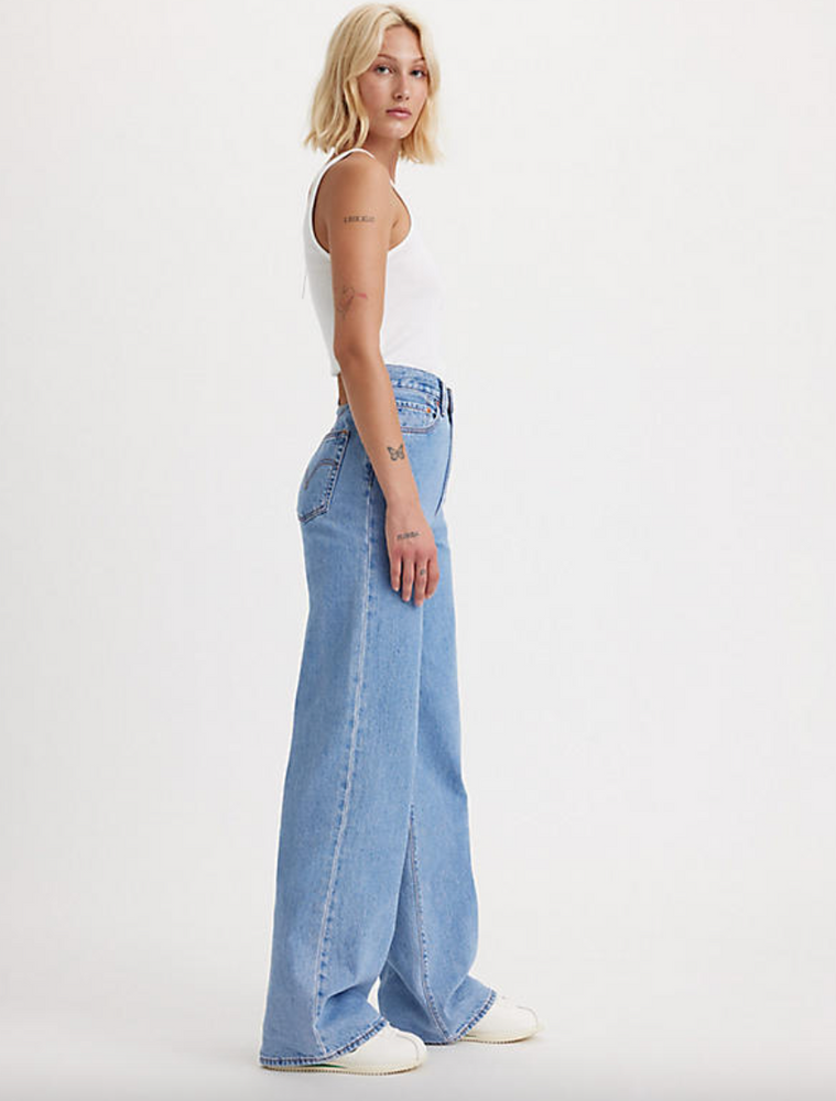 
                      
                        Levi's Ribcage Wide Leg - Splash Zone
                      
                    