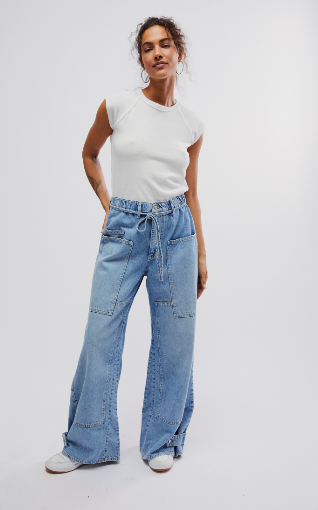 Free People's CRVY Outlaw Wide-Leg Jeans in the color Drizzle