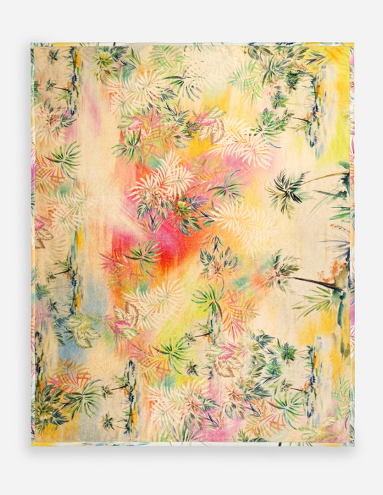 Reverse side of the Le Jardin scarf print travel blanket by Johnny Was