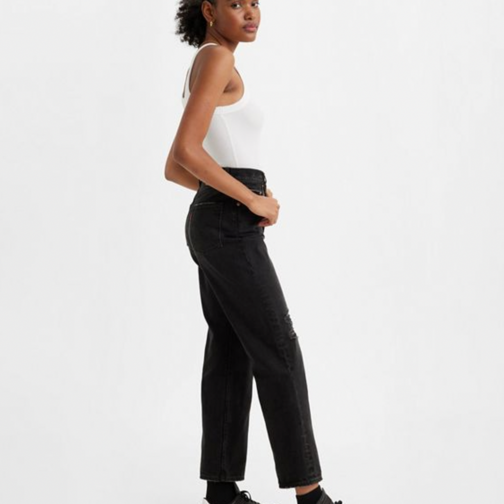 
                      
                        Levi's Ribcage Straight Ankle Distressed Jeans
                      
                    