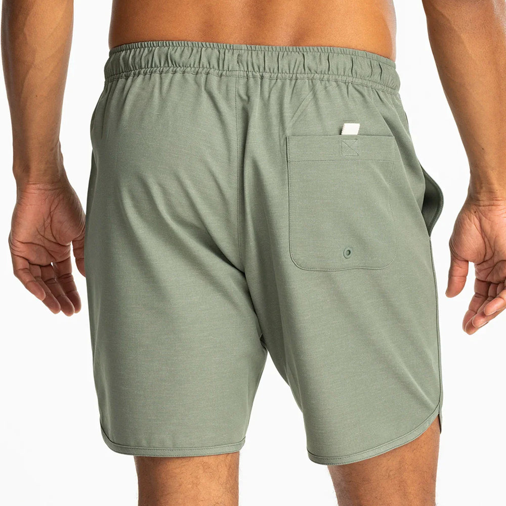 
                      
                        Men's hybrid shorts with elastic waistband and back patch pocket
                      
                    