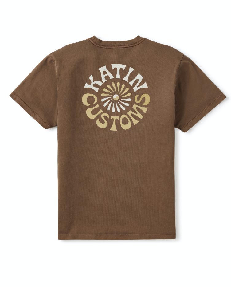 Embrace easy, everyday style with the Twirl Short Sleeve Men's Tee by Katin., now available at Harbour Thread in Burlington, VT. 