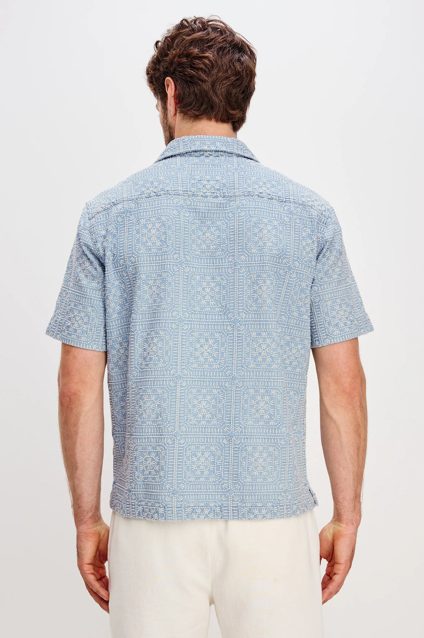 Light blue embroidered men's shirt with short sleeves