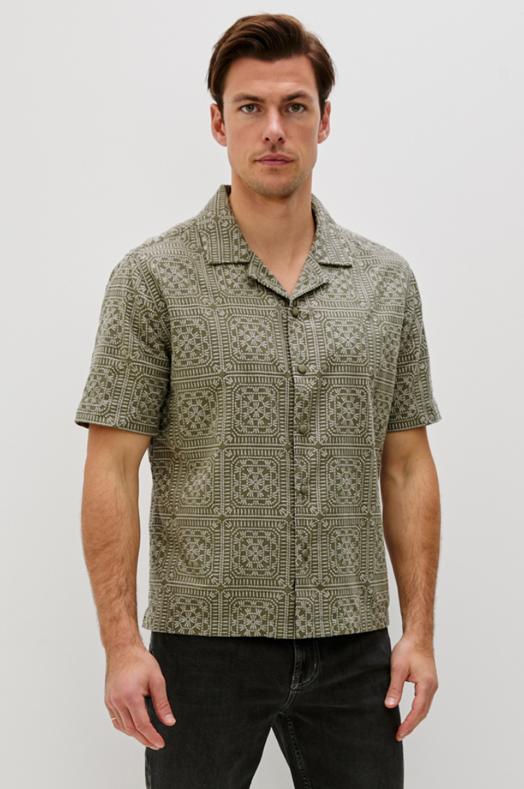The Tyler Short Sleeve Shirt by Rails is a cool and classic summer style to add into your wardrobe rotation. Find it at Harbour Thread in St. Pete, FL!
