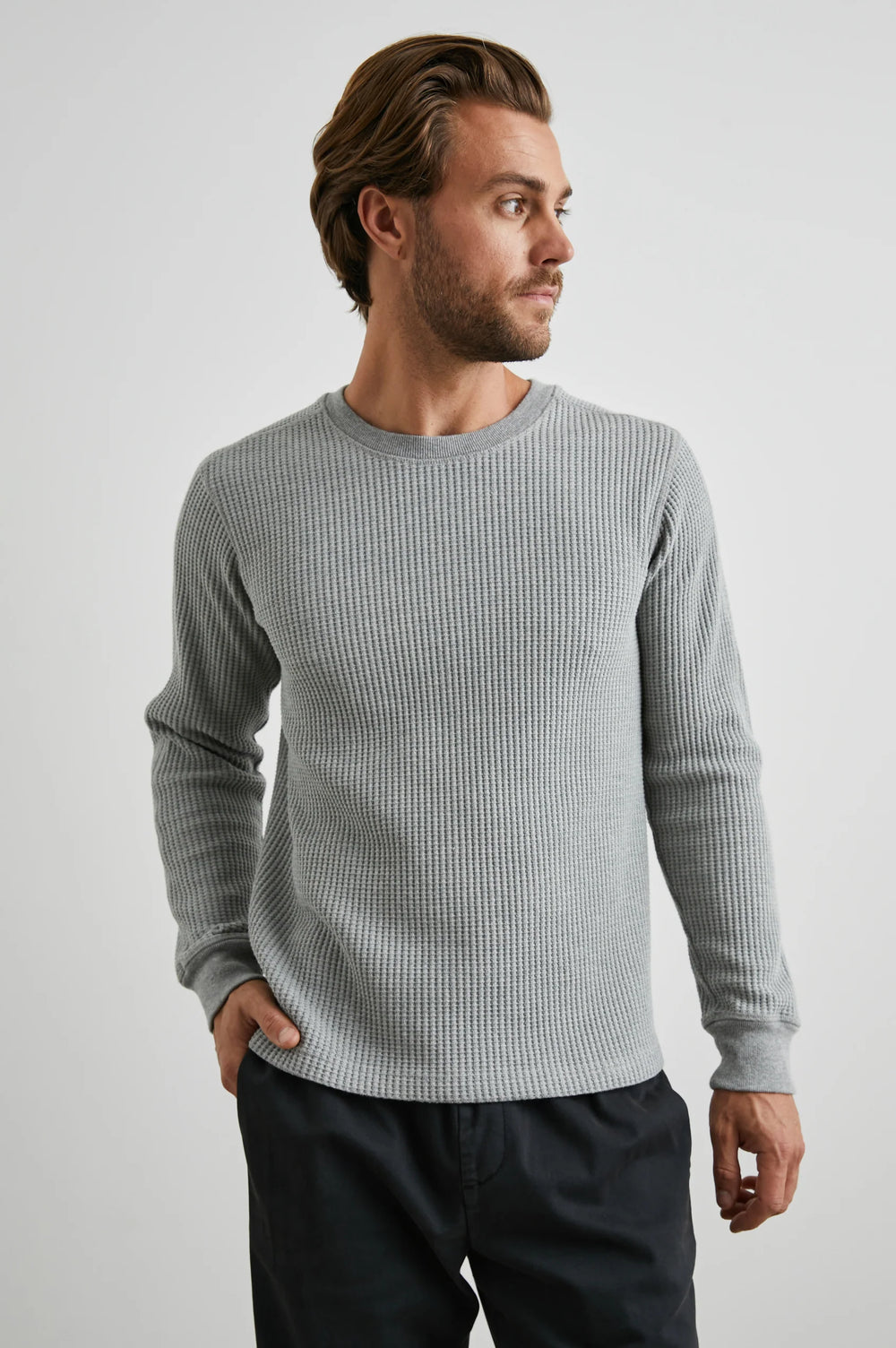 Front view of a man wearing the Heather Grey Wade Thermal by Rails