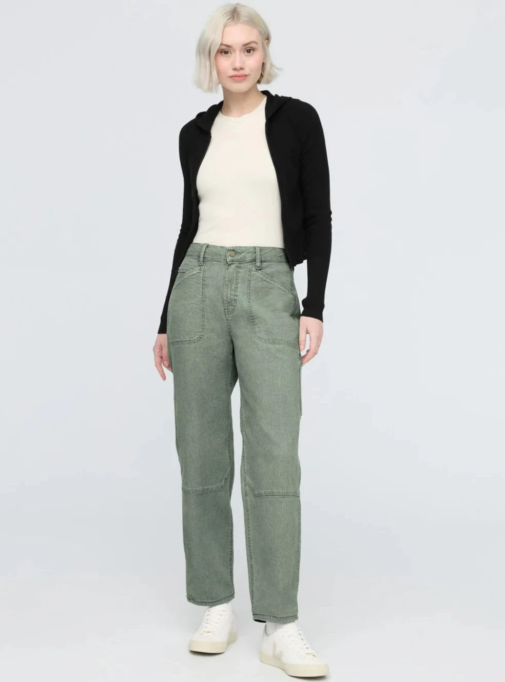 An outfit styled with the Pine Stretch Canvas Utility Pant by DU/ER