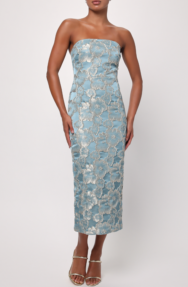 
                      
                        Shop the Blue and Gold Floral Isla Strapless Dress from Lulus at Harbour Thread for your upcoming events. 
                      
                    