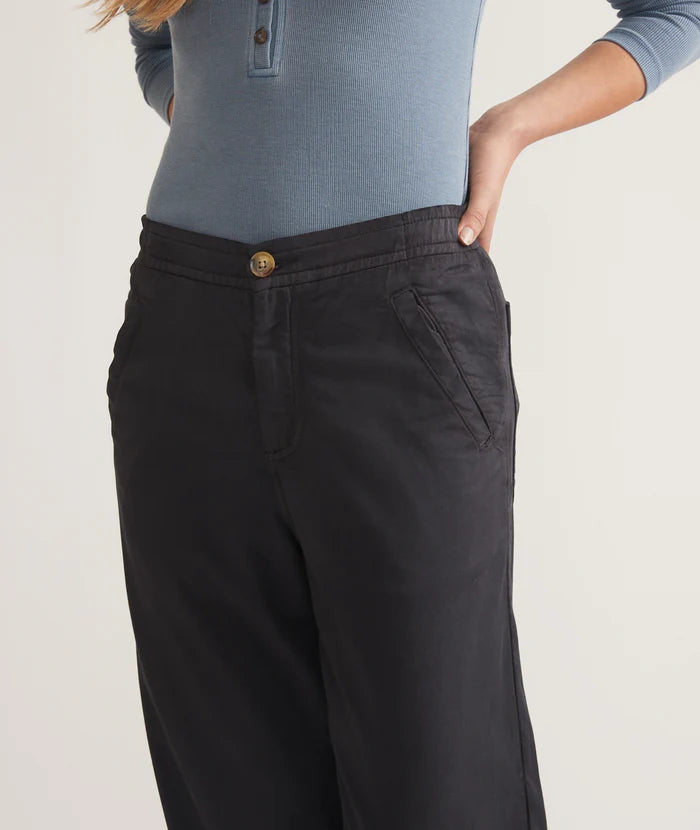 Front detail on the Women's Saturday Pant in the color Phantom by Marine Layer