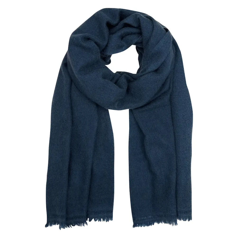 This oversized scarf from Slate + Salt is made from Grade A Himalayan cashmere, making it extra soft against your skin