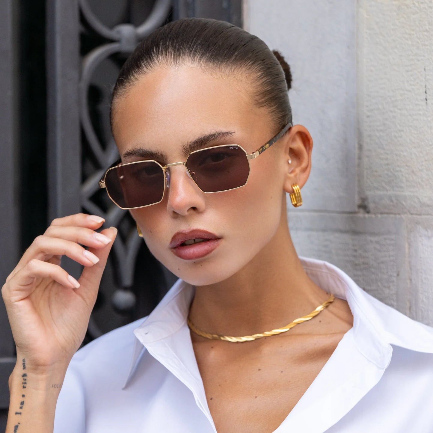 FREYRS Superior Unisex Designer Sunglasses in Gold/Brown