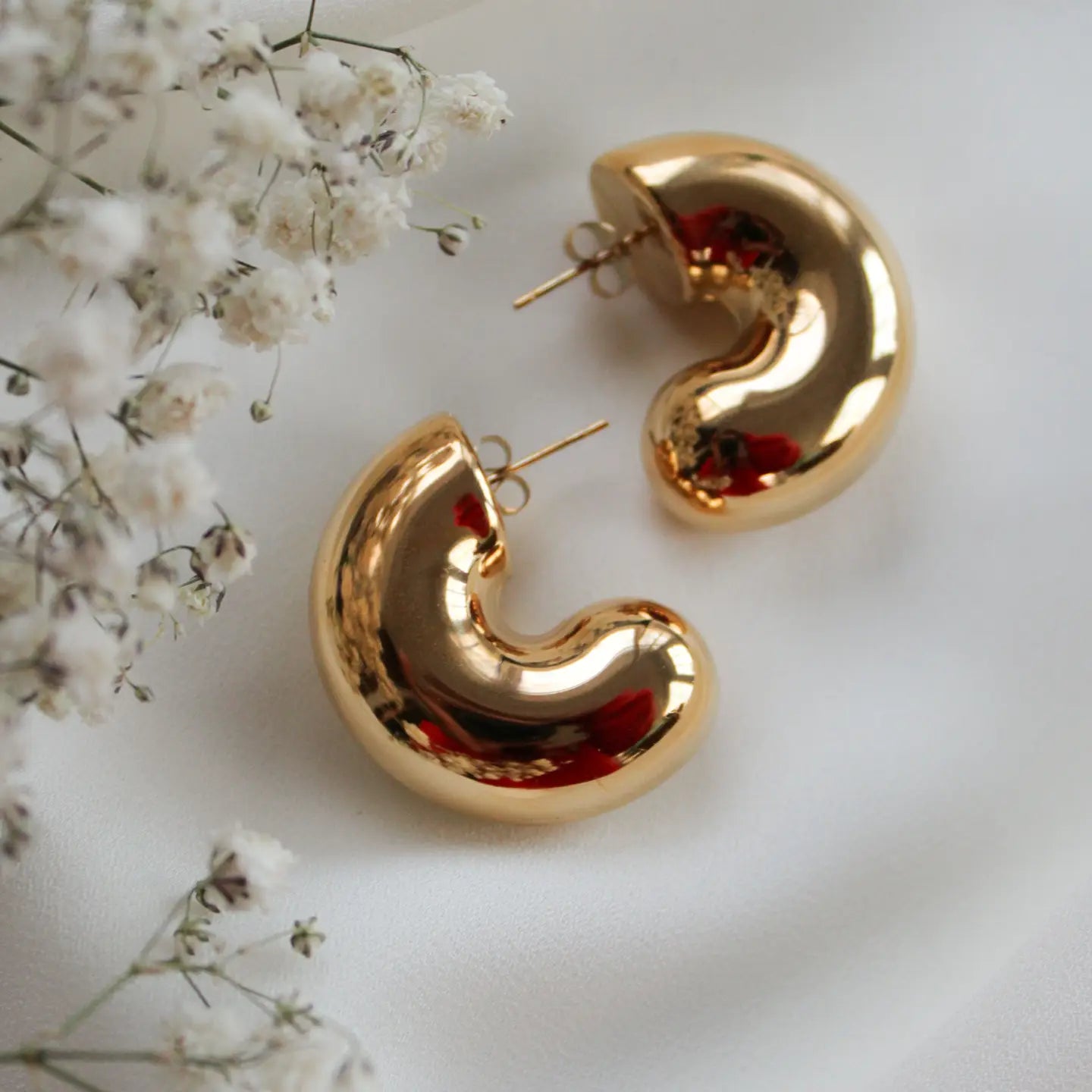 24th & Gold Olive Chunky Hoops