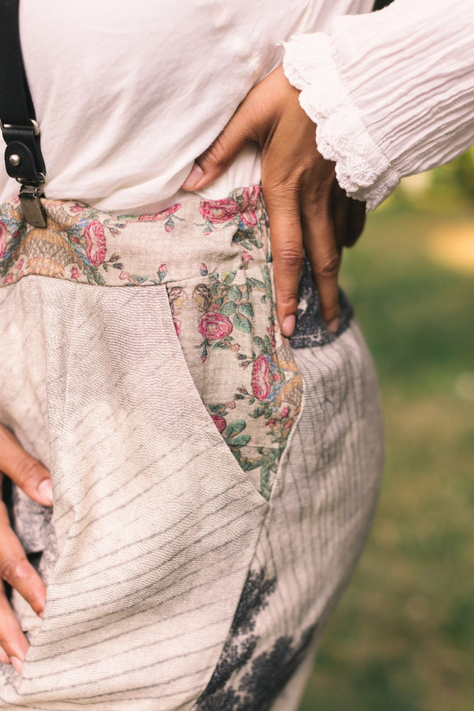 
                      
                        Market of Stars Still I Rise Linen Cropped Artist Pants
                      
                    