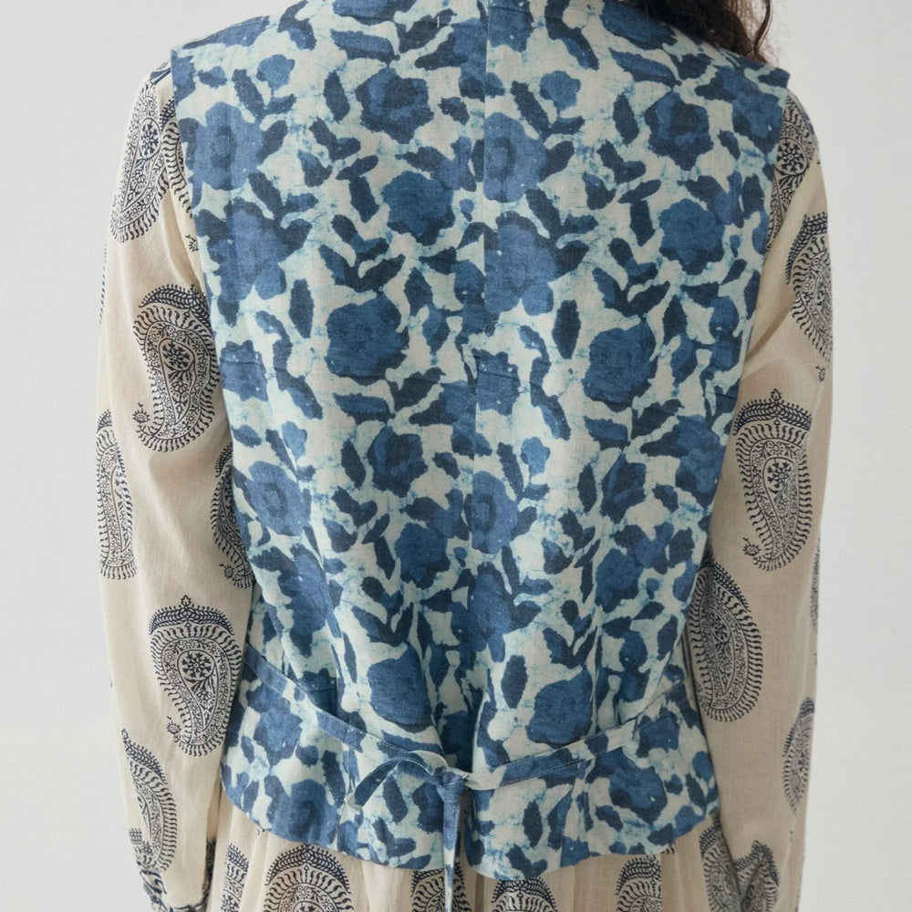 Back view of the White Stripes Giada Vest by Maison Hotel