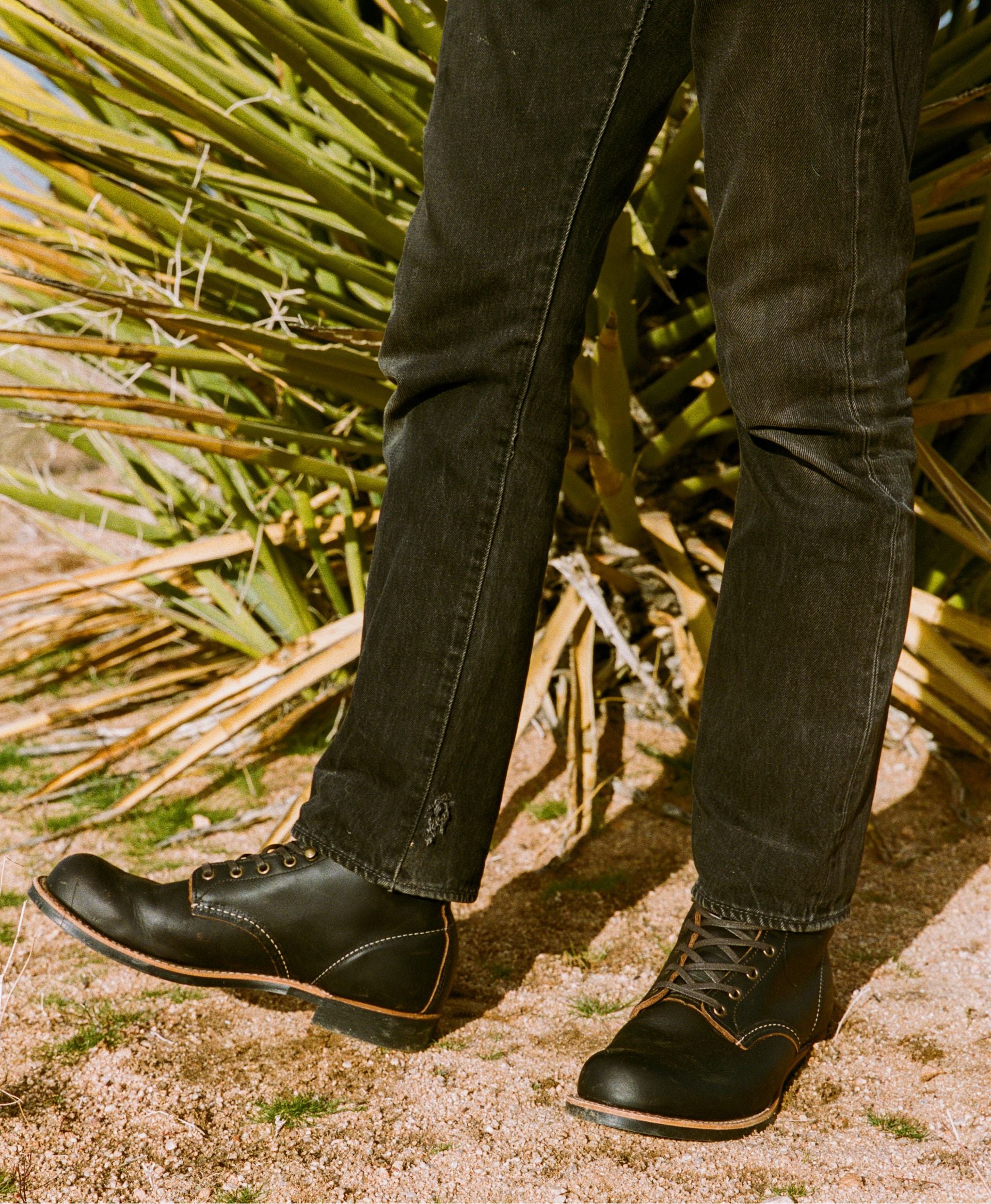 REDWING 黒レザー ワラビーブーツ 3345 Blacksmith Black Prairie – Red Wing Amsterdam