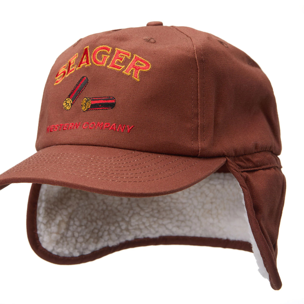 
                      
                        Men's brown cap with versatile sherpa lined ear flaps
                      
                    