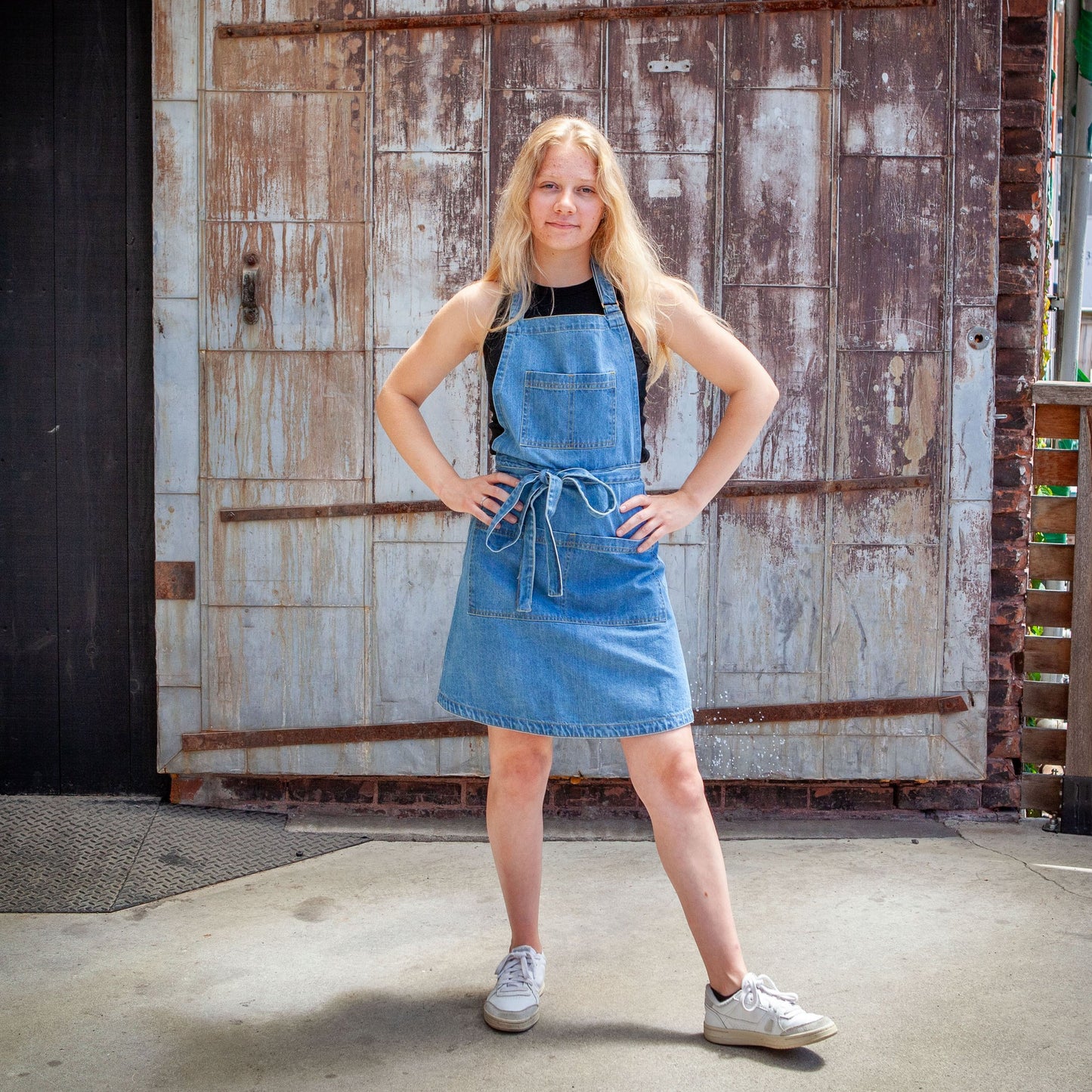 Load image into Gallery viewer, Tove Wear Trade Apron Dress - Light
