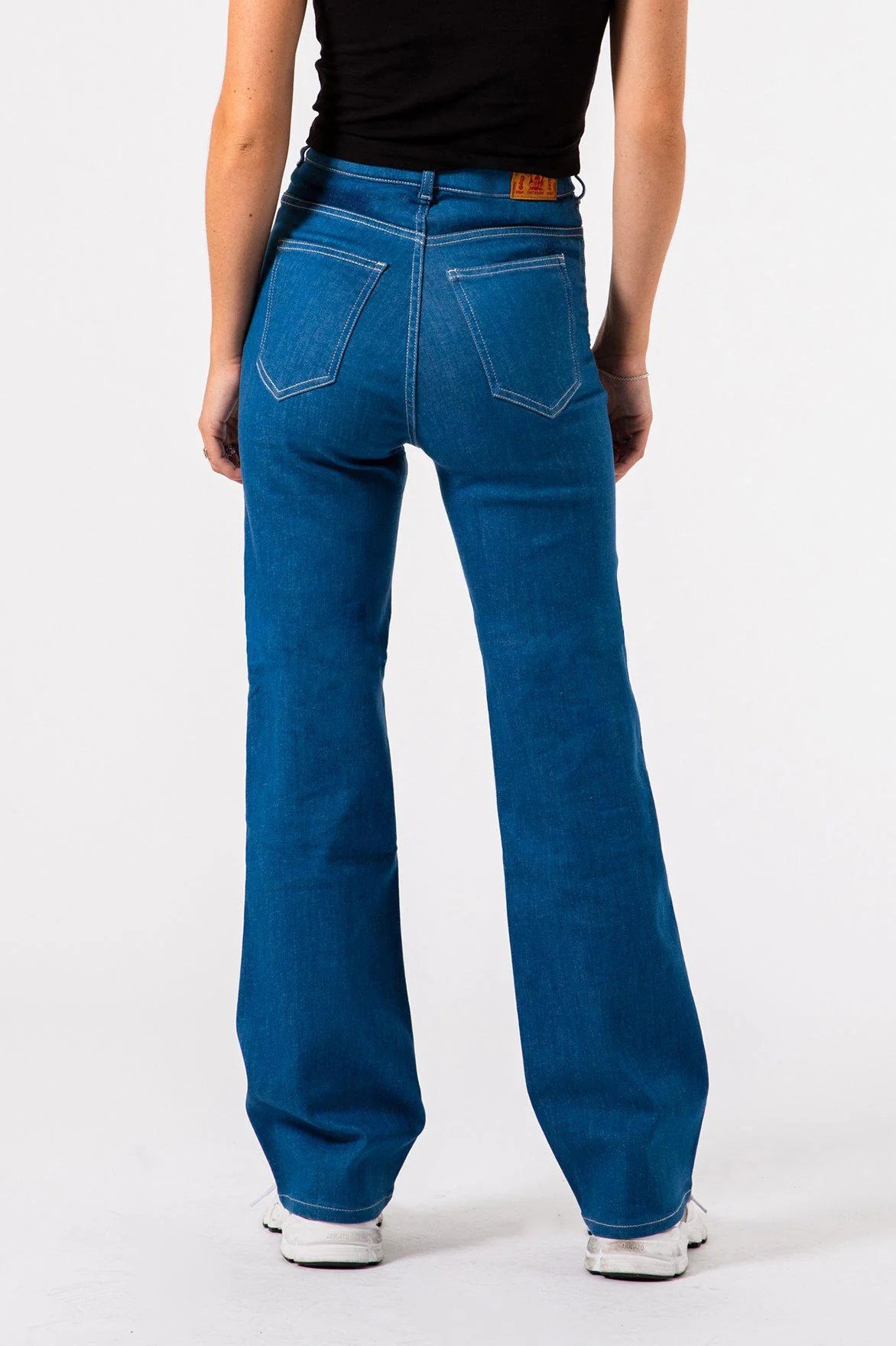Load image into Gallery viewer, Dr. Denim Moxy Straight Jeans - Less Blue Rinse
