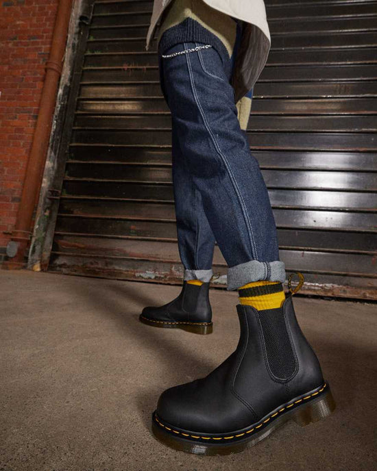 Load image into Gallery viewer, Dr. Martens 2976 Leather Chelsea Boots - Black Nappa
