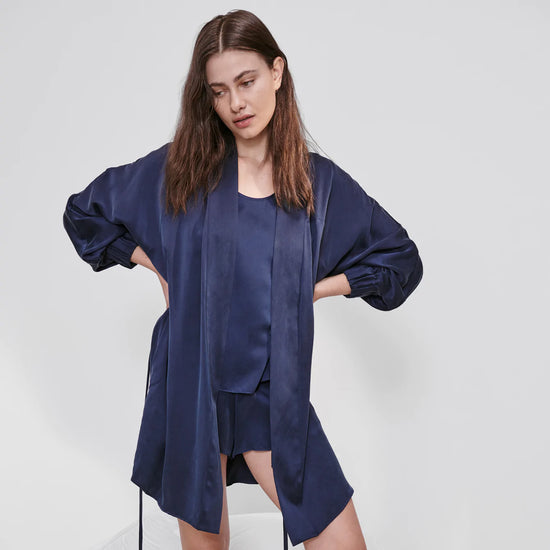 Load image into Gallery viewer, LUNYA Washable Silk Robe - Deep Blue
