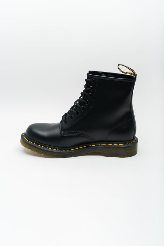 Load image into Gallery viewer, Dr. Martens 1460 Smooth Leather Lace Up Boot - Black
