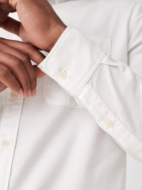Load image into Gallery viewer, Faherty Stretch Oxford Shirt 2.0 - White
