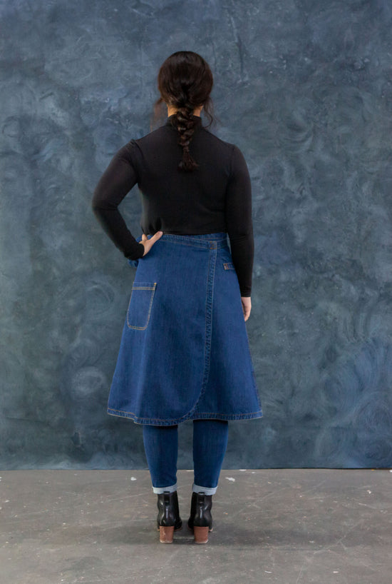 Load image into Gallery viewer, Tove Wear Maker Skirt Long - Indigo
