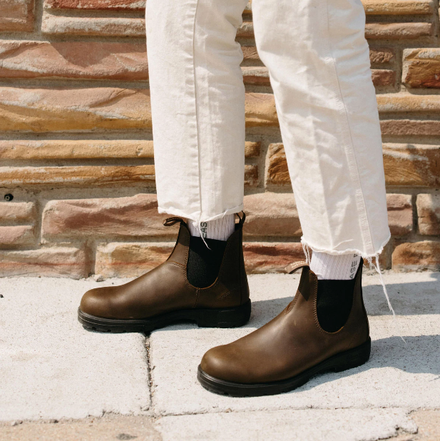 
                      
                        Blundstone 1609 Men's Chelsea Boot - Antique Brown
                      
                    