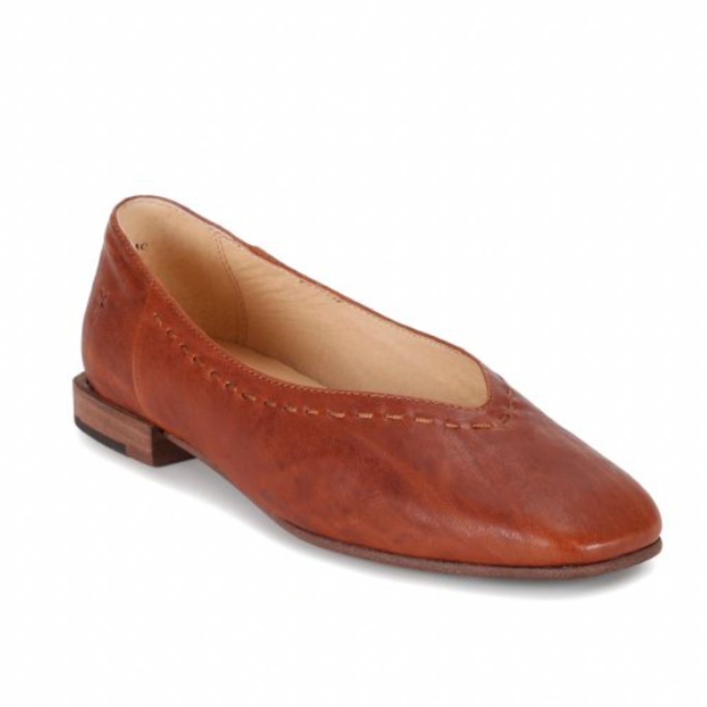 FRYE Claire Flat - Cognac